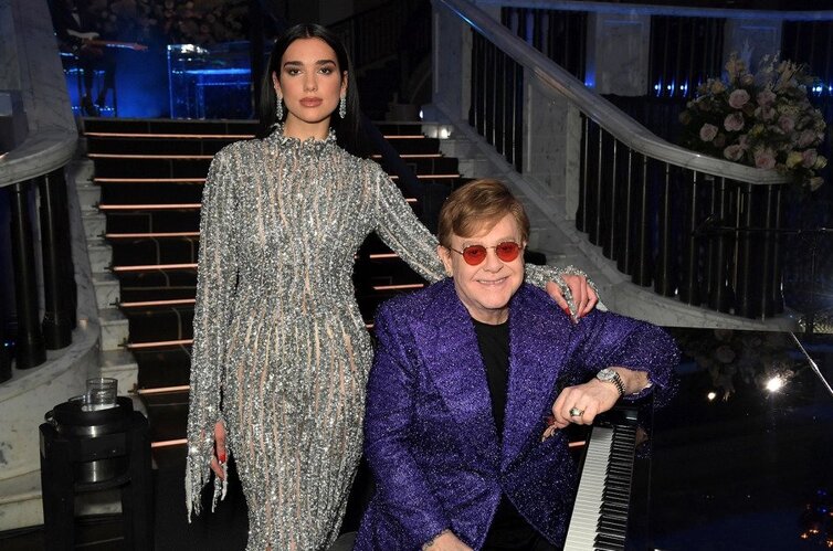 For Cold heart Elton john Introduces Dua Lipa on Stage at Dodger Stadium