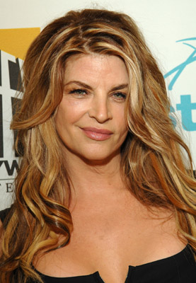 Kirstie Alley 2022 Cheers Star dies at 71