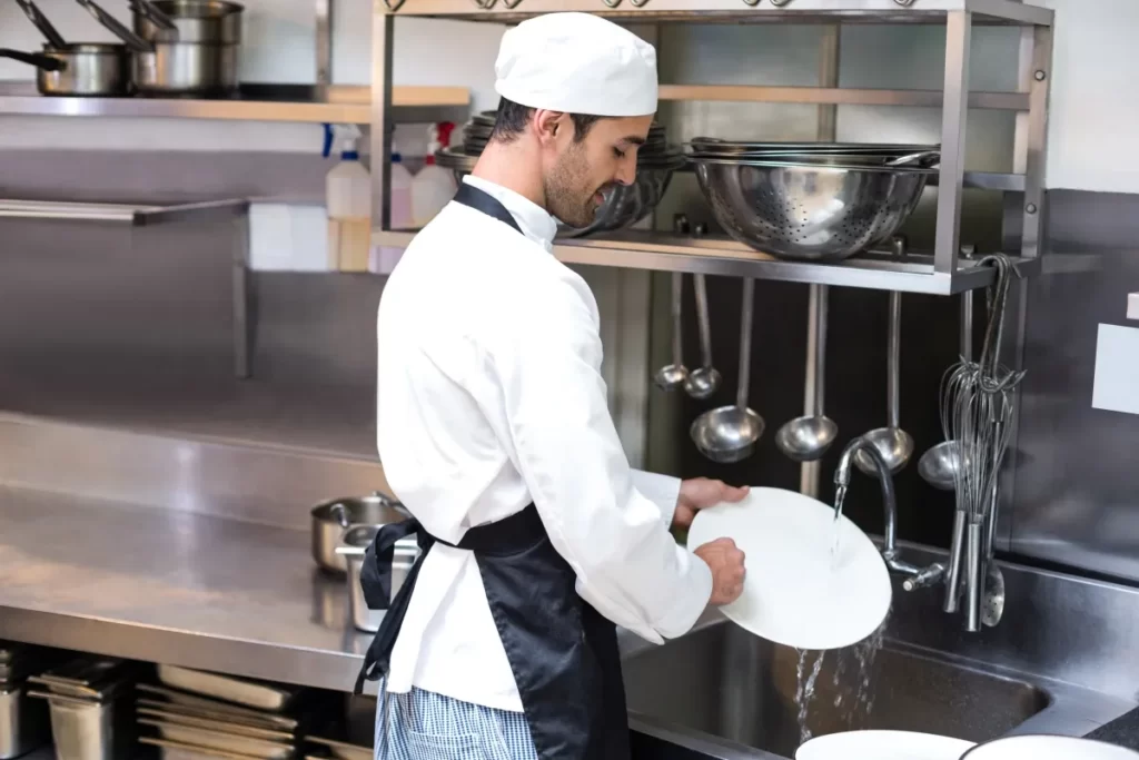 Kitchen Helper Job in Canada 2023